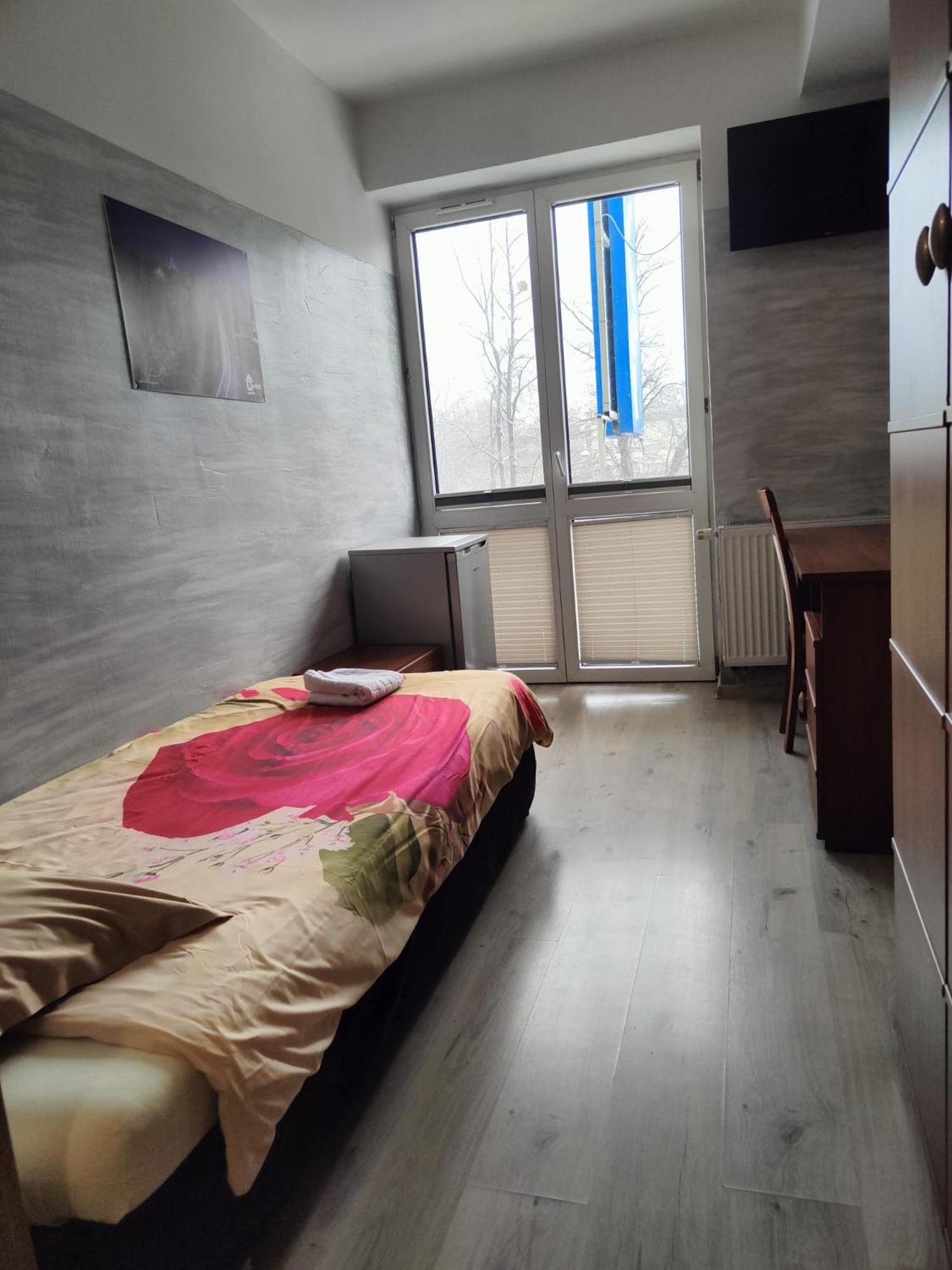 Hostel Radom Ngoại thất bức ảnh